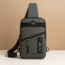 Men’s large messenger bag with waterproof and anti-theft compartments, ideal for professional and everyday use.